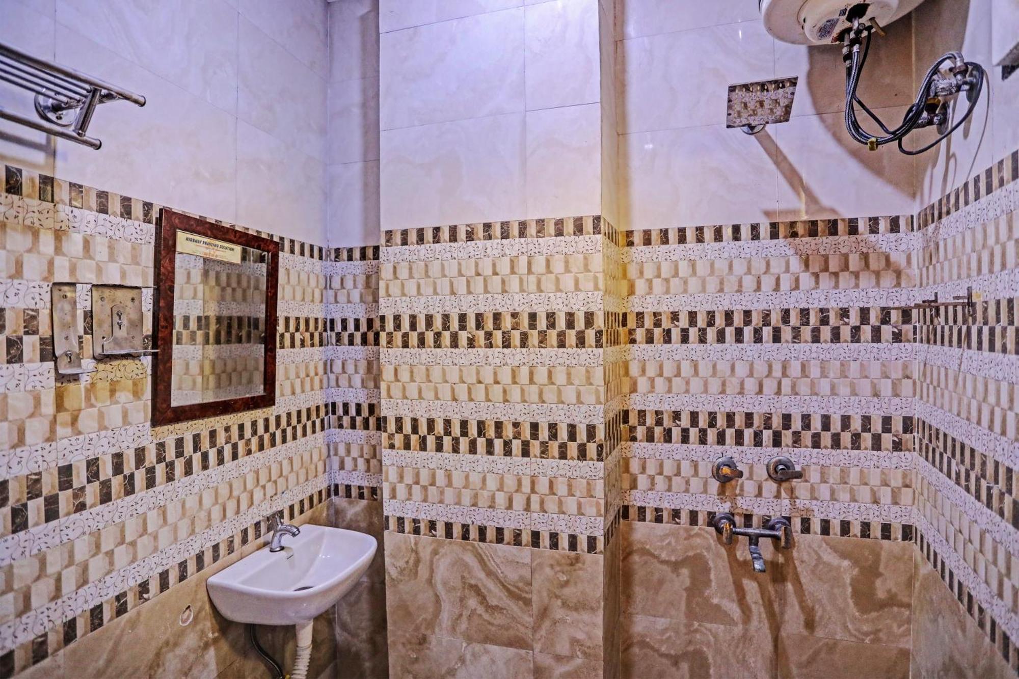 O The Crown Hotel 3*