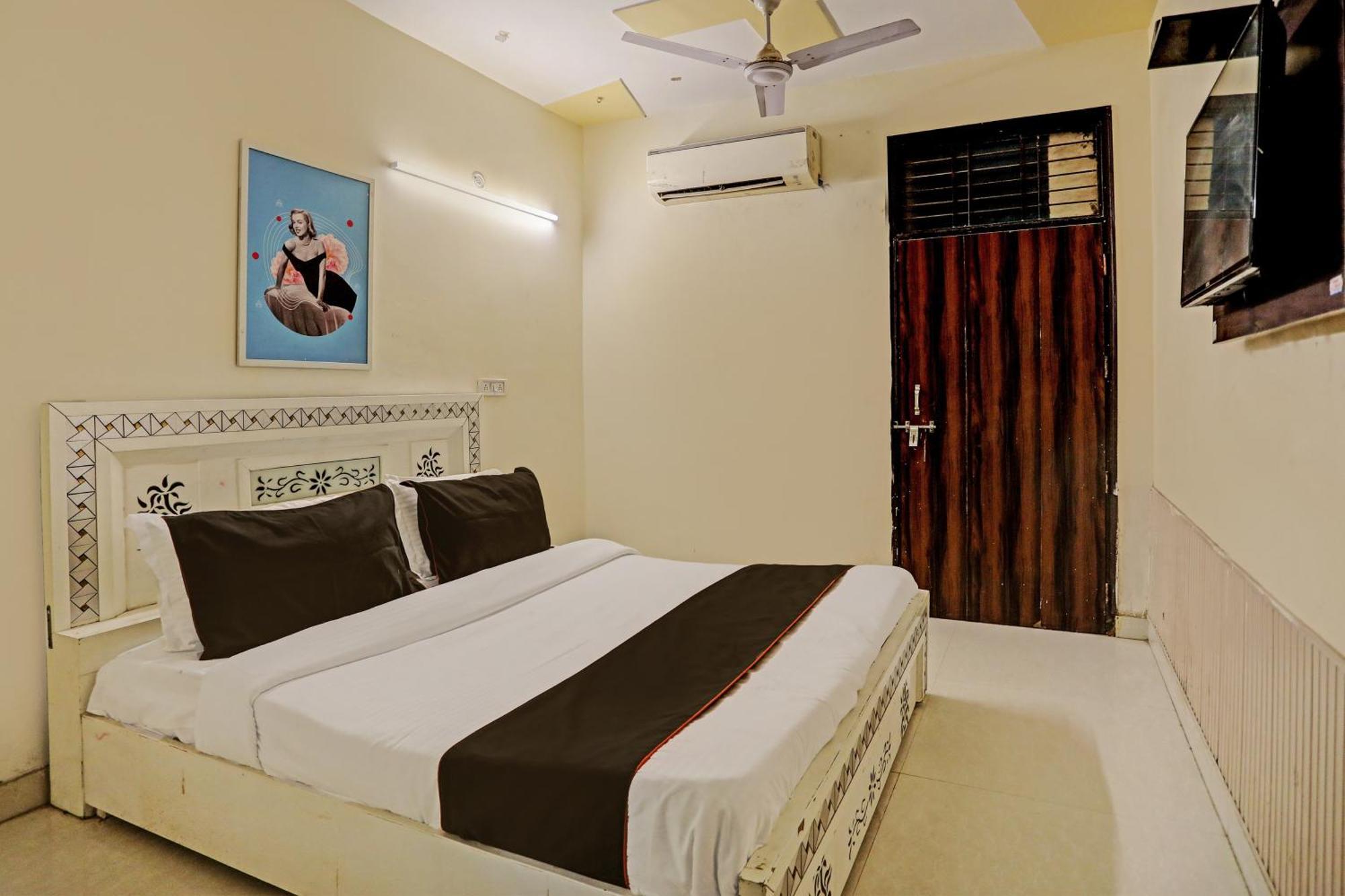O The Crown Delhi (National Capital Territory of India)